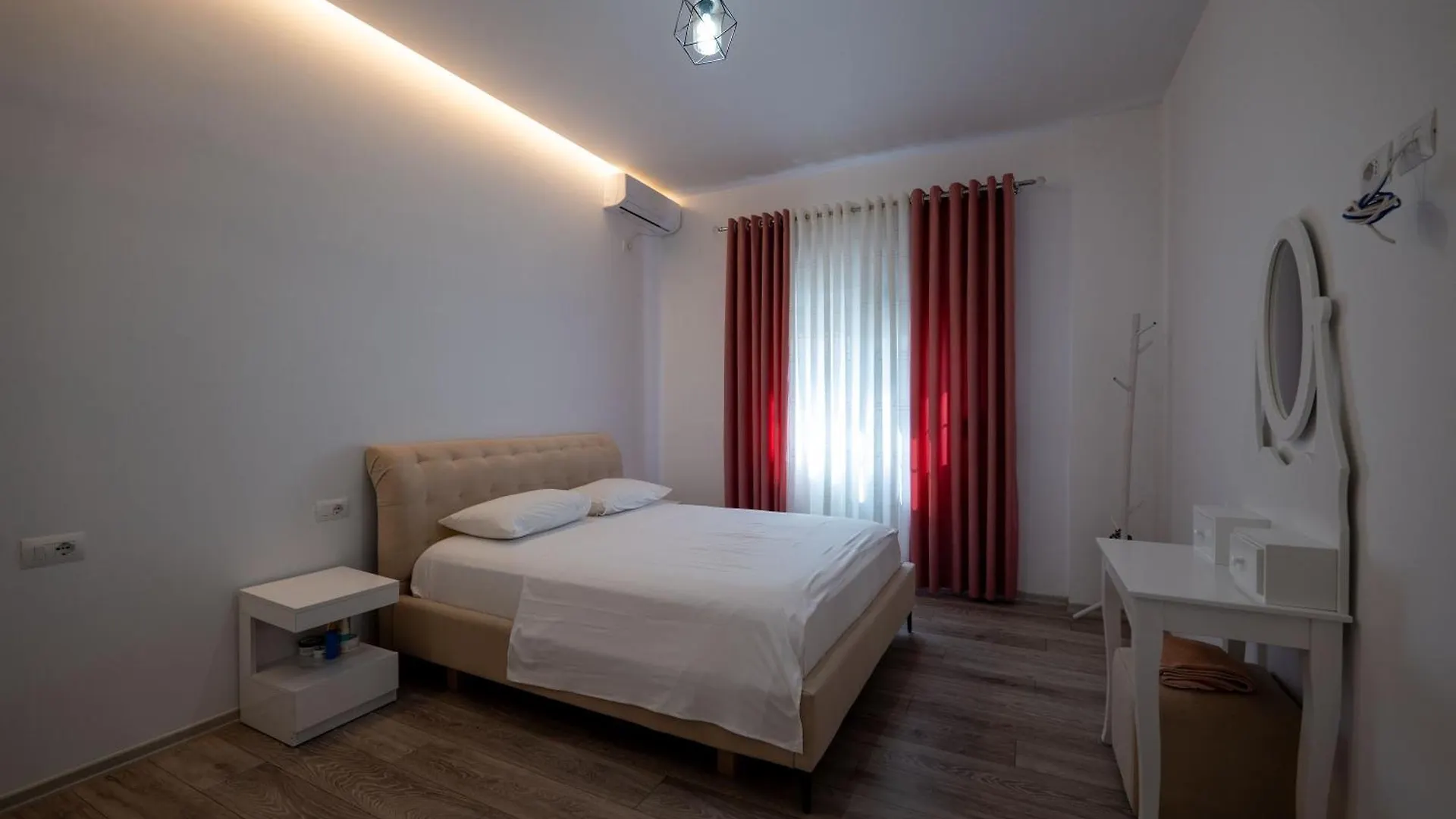 Vila Mario Hotel Ksamil 0*,  Albania